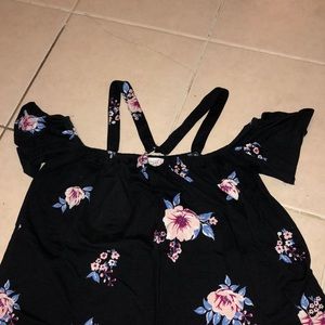 Off the shoulders casual shirt